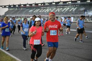 BIB: 5067
                            <button type="button" onclick="openModal(10465655)" class="btn btn-primary btn-sm float-right btn-popup" data-toggle="modal" data-target=".modal-high-quality">
                        <i class="fas fa-shopping-cart"></i> Add to Cart
                    </button>
                                            <button type="button" onclick="isThisMe(10465655, true)" class="btn btn-success btn-sm float-right btn-popup btn-isme hidden" data-toggle="tooltip" data-placement="bottom" title="นี่คือรูปของคุณใช่ไหม คลิกที่นี่เพื่อเอาเข้าอัลบั้ม">
                        <i class="fas fa-plus"></i> Add to album
                    </button>
                    <button type="button" onclick="isThisMe(10465655, false)" class="btn btn-warning btn-sm float-right btn-popup btn-isnotme hidden">
                        <i class="fas fa-ban"></i> Remove from album
                    </button>